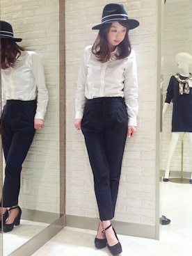 「LIMITLESS LUXURY（リミットレスラグジュアリー）のアイテム」を使った、LIMITLESS LUXURY Shibuyaさん（レディース・164cm）の冬コーディネート