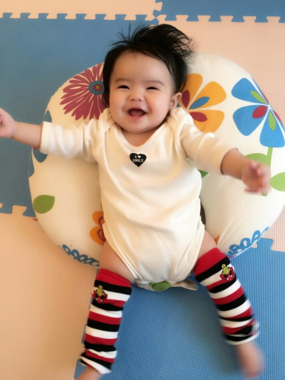 H. ヒスミニ ロンパース スタイ レッグウォーマー 4点セット 美品 H. ヒスミニ ロンパース スタイ レッグウォーマー 4点セット 美品 H