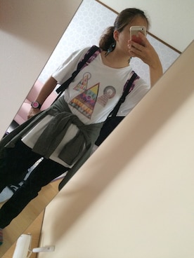 「アイテム（アナログ腕時計、ピンク系）」を使った、Anzu Ogawaさん（レディース・158cm）の秋コーディネート