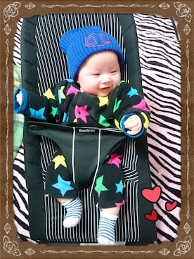 「アイテム（ロンパース、ブラック系）」を使った、まゆさん（キッズ・60cm）の冬コーディネート