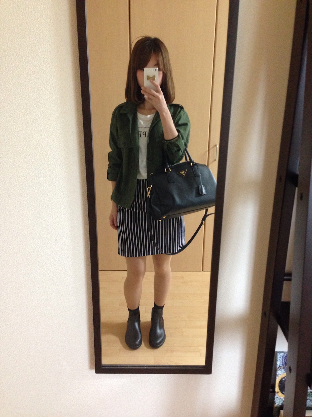 「FREE'S MARTのアイテム（スカート、ブルー系）」を使った、mapiさん（レディース・153cm）の秋コーディネートの1枚目の写真