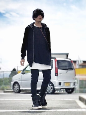 「DRKSHDW by RICK OWENS（ダークシャドウ バイ リックオウエンス）のアイテム（パーカー）」を使った、与一さん（メンズ・182cm）の春コーディネート