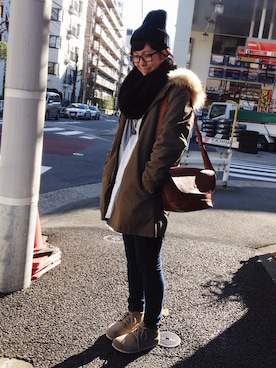 「HARE（ハレ）のアイテム（シャツワンピース）」を使った、まみたすさん（レディース・157cm）の冬コーディネート