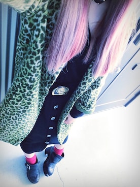 「usedのアイテム（チェスターコート、グリーン系）」を使った、Linuxさん（レディース・154cm）の冬コーディネート