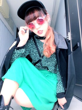 「H&M DIVIDED（エイチアンドエム　ディヴァイデッド）のアイテム（ニット/セーター、グリーン系）」を使った、Linuxさん（レディース・154cm）の春コーディネート