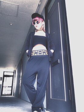 「UNIQLO（ユニクロ）のアイテム（パーカー、ブラック系）」を使った、Linuxさん（レディース・154cm）の春コーディネート