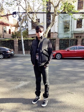 「GIVENCHY（ジバンシイ）のアイテム（パーカー）」を使った、JOE.Hさん（メンズ・186cm）の春コーディネート