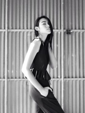 「aalisのアイテム」を使った、Ting Waiさん（レディース・175cm）の春コーディネート