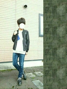 「SPINNS（スピンズ）のアイテム（ミリタリージャケット）」を使った、Aさん（メンズ・176cm）の秋コーディネート