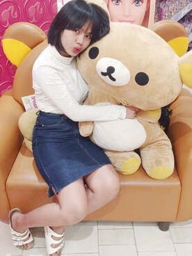 「skirt」｜「アイテム（スウェット）」を使った、Nadhila Ulva Barleyさん（レディース・155cm）の春コーディネート