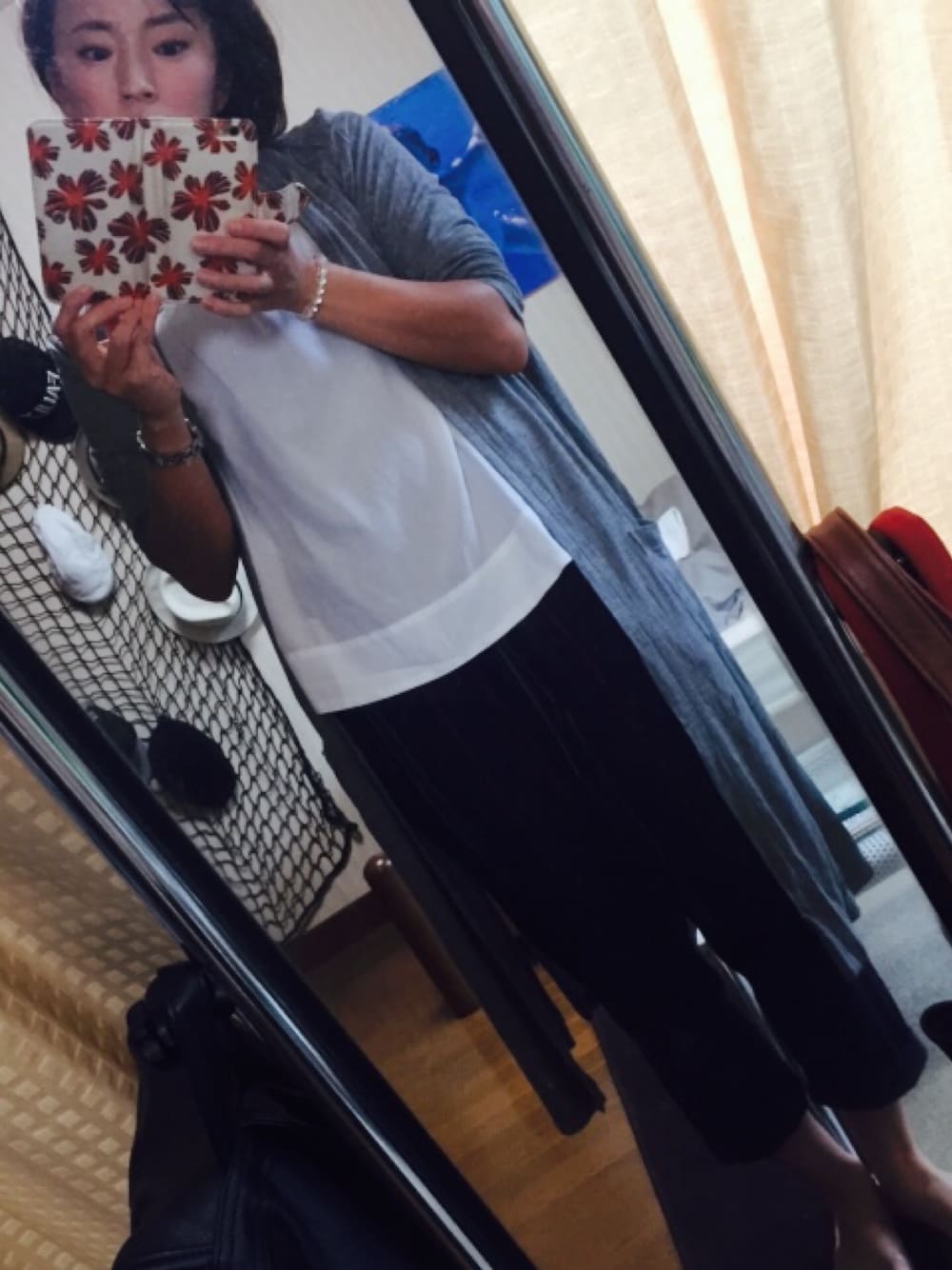 「UNIQLOのアイテム（シャツ/ブラウス、ホワイト系）」を使った、まいまいさん（レディース・148cm）の夏コーディネートの1枚目の写真
