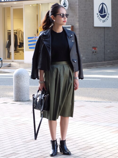 スカートスタイルで女子度アップ