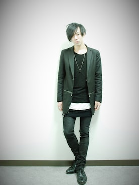 「MiDiom（ミディオム）のCube Necklace（ネックレス）」を使った、TsubasaKobayashiさん（メンズ・173cm）の春コーディネート