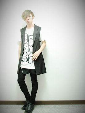 「MiDiom（ミディオム）のCube Necklace（ネックレス）」を使った、TsubasaKobayashiさん（メンズ・173cm）の夏コーディネート