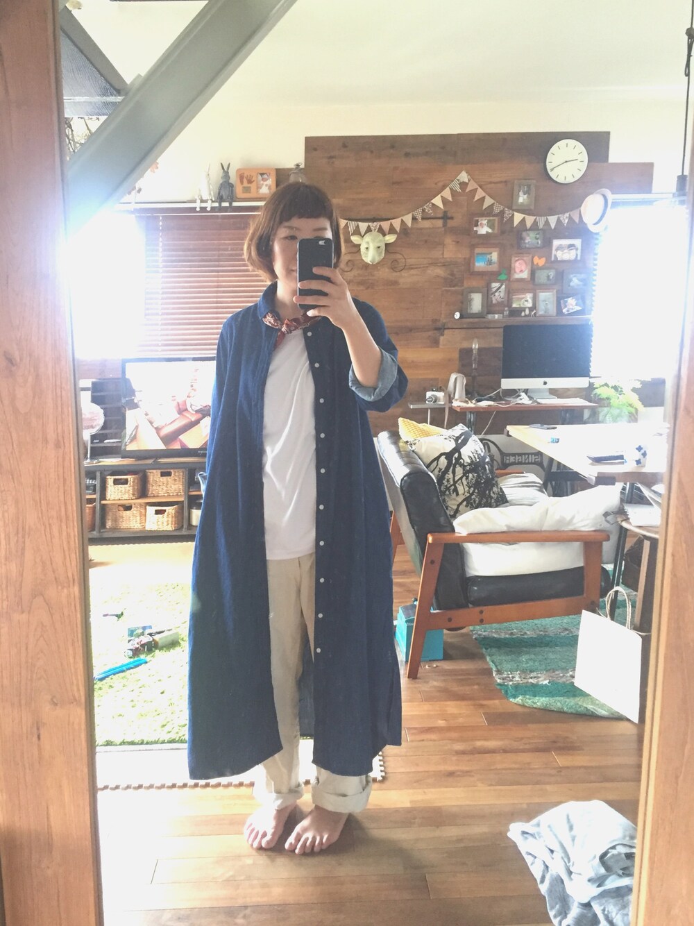 「niko and...のデニムシャツワンピース【niko and ...】（シャツワンピース、ブルー系）」を使った、O*shiRin.and.Sou*さん（レディース・154cm）の秋コーディネートの1枚目の写真