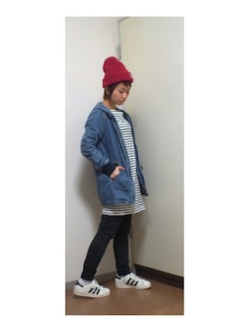 「白いスニーカー」｜「アイテム（その他アウター）」を使った、ayaさん（レディース・152cm）の春コーディネート