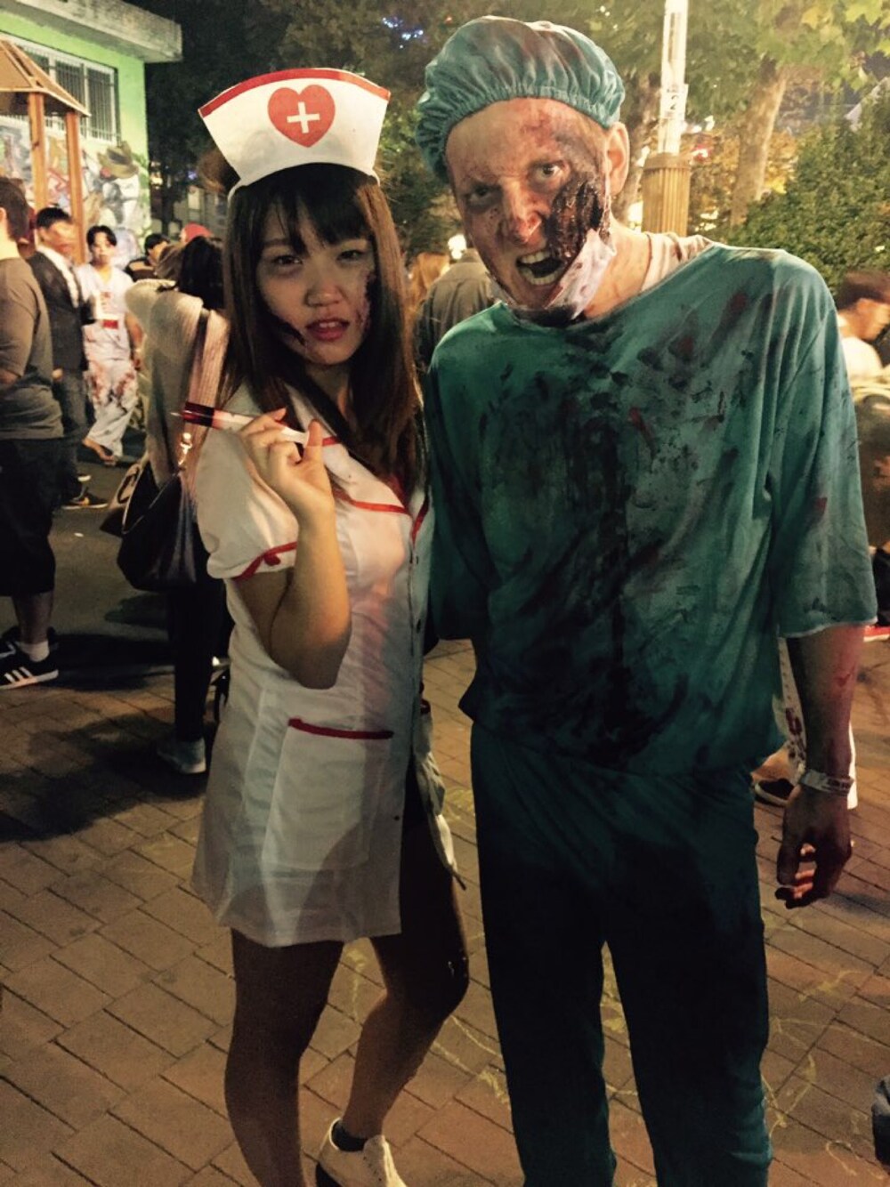 「halloween、nurse」｜「no brandのアイテム（キャップ、ホワイト系）」を使った、motomiさん（レディース・162cm）の秋コーディネートの1枚目の写真