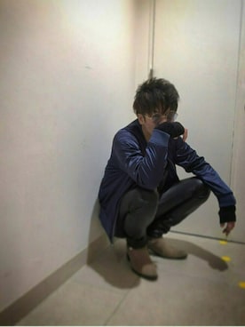 「丸サングラス」｜「アイテム（ブルゾン）」を使った、ke~た...さん（メンズ・177cm）の冬コーディネート