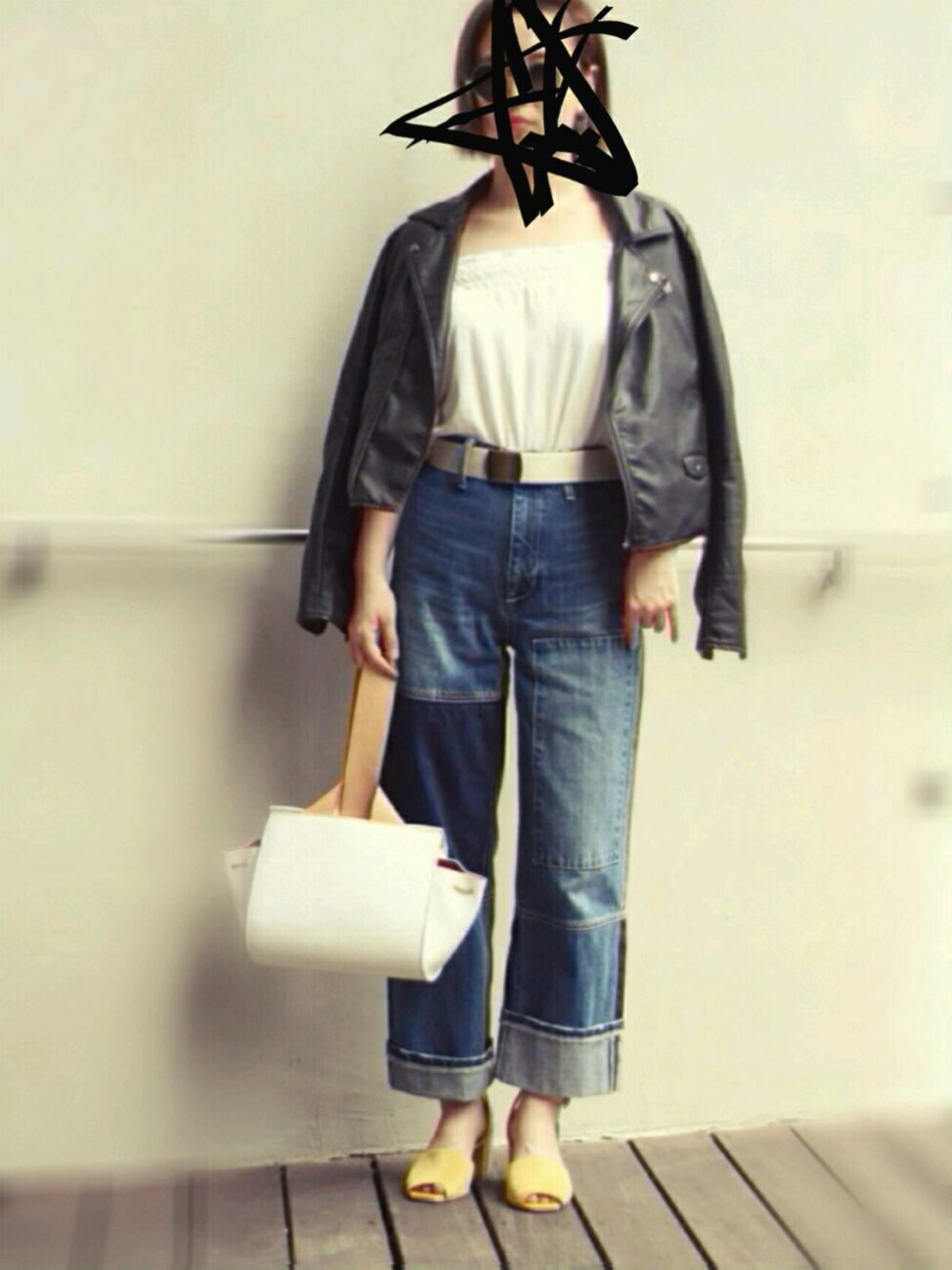 「MOUSSYのSUEDE SANDALS（サンダル、イエロー系）」を使った、harumanaさん（レディース・153cm）の夏コーディネートの1枚目の写真