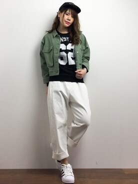 「AZUL by moussy（アズールバイマウジー）のアイテム（その他アウター）」を使った、natsumiさん（レディース・160cm）の春コーディネート