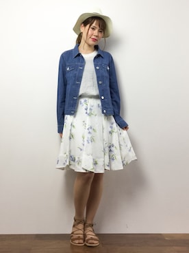 「RAY CASSIN（レイカズン）のアイテム（デニムジャケット）」を使った、natsumiさん（レディース・160cm）の春コーディネート