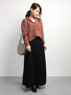 「レンガ色」｜「アイテム（グレー系）」を使った、natsumiさん（レディース・160cm）の秋コーディネート