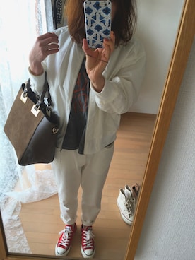「アイテム（スマホケース/カバー）」を使った、mameさん（レディース・154cm）の春コーディネート