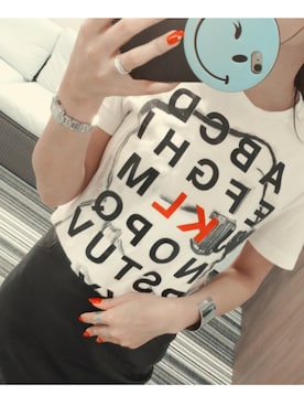「KARL LAGERFELD（カールラガーフェルド）のアイテム（Tシャツ/カットソー）」を使った、sariさん（レディース・161cm）の春コーディネート