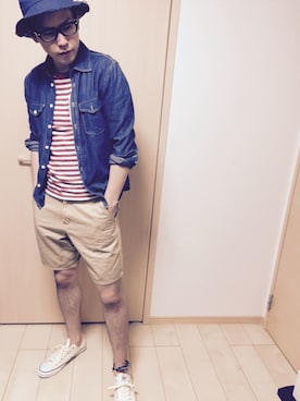 「ダンガリーシャツ」｜「アイテム（チノパンツ）」を使った、ポッカレモンさん（メンズ・180cm）の春コーディネート