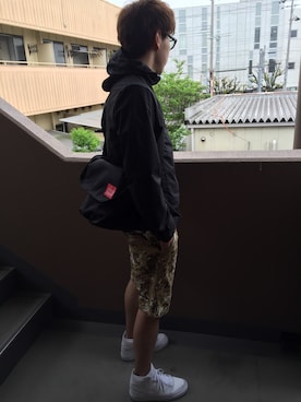 「アイテム（メッセンジャーバッグ）」を使った、ポッカレモンさん（メンズ・180cm・20代）の春コーディネート