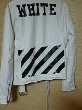 「off white」｜「アイテム（ライダースジャケット）」を使った、りくさん（メンズ・165cm）の冬コーディネート
