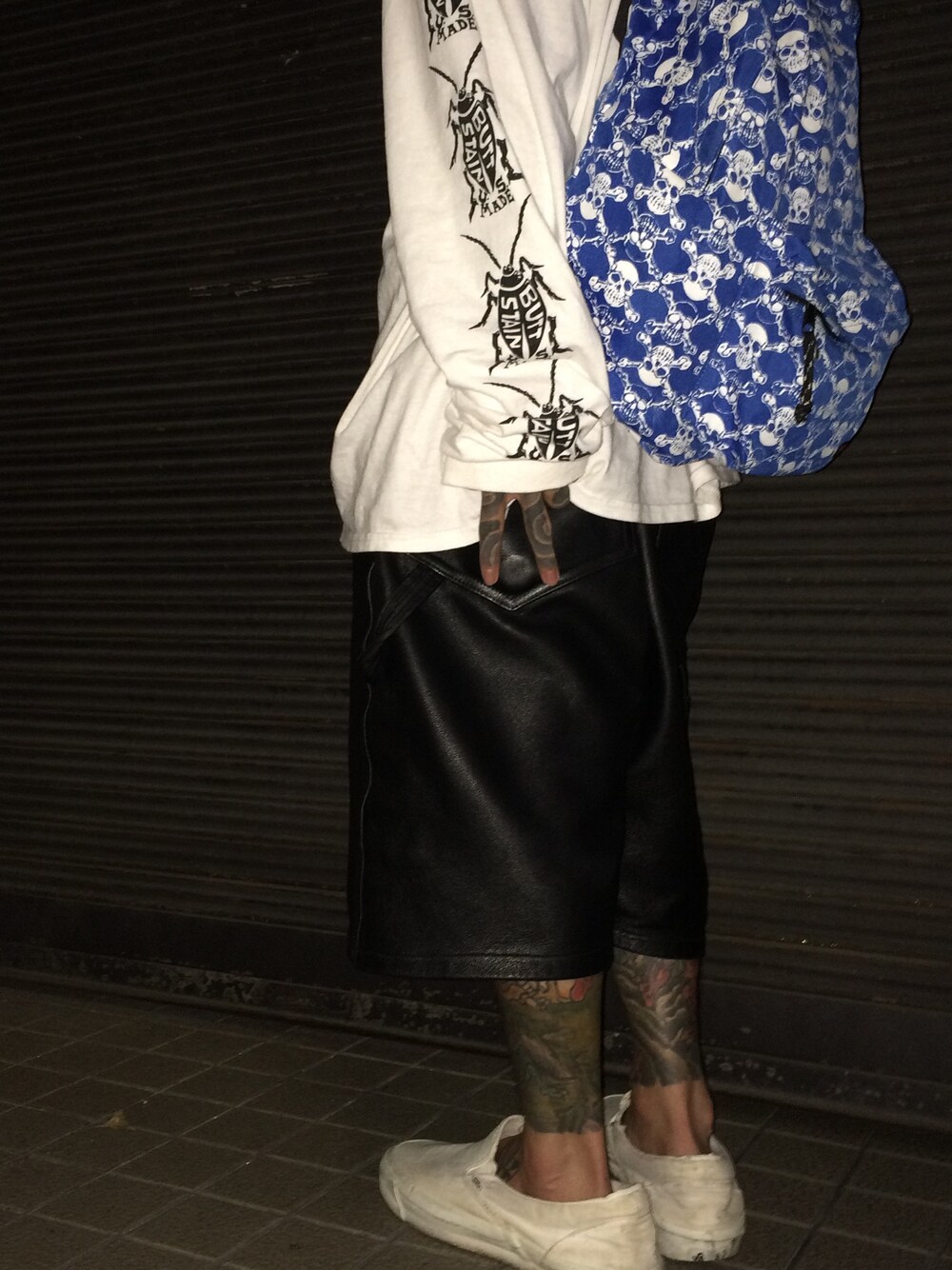 「buttstain、lifesabeach、oldskate」｜「LIFE'S A BEACHのアイテム（バックパック/リュック、ブルー系）」を使った、イオさん（メンズ・160cm）の夏コーディネートの1枚目の写真