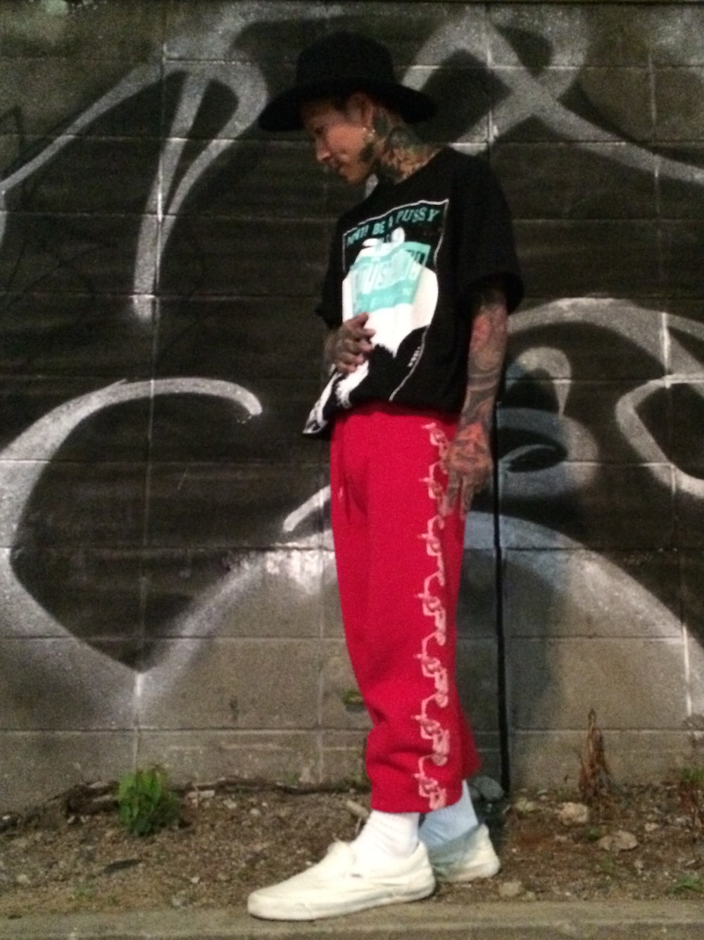 「skate、oldskate、buttstain、powellperalta」｜「powellperaltaのアイテム（その他パンツ、レッド系）」を使った、イオさん（メンズ・160cm）の夏コーディネートの1枚目の写真