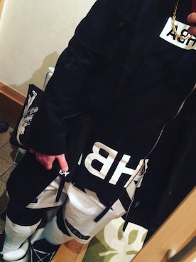 「OFF-WHITE」｜「アイテム（チェスターコート）」を使った、Fukazawa Shunさん（メンズ・169cm）の冬コーディネート