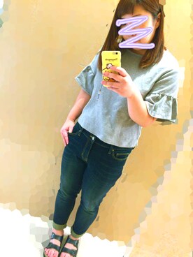 「LOWRYS FARM（ローリーズファーム）のカリフォルニアソデフリルプルオーバー　718196（Tシャツ/カットソー、グレー系）」を使った、mcnskさん（レディース・162cm）の夏コーディネート