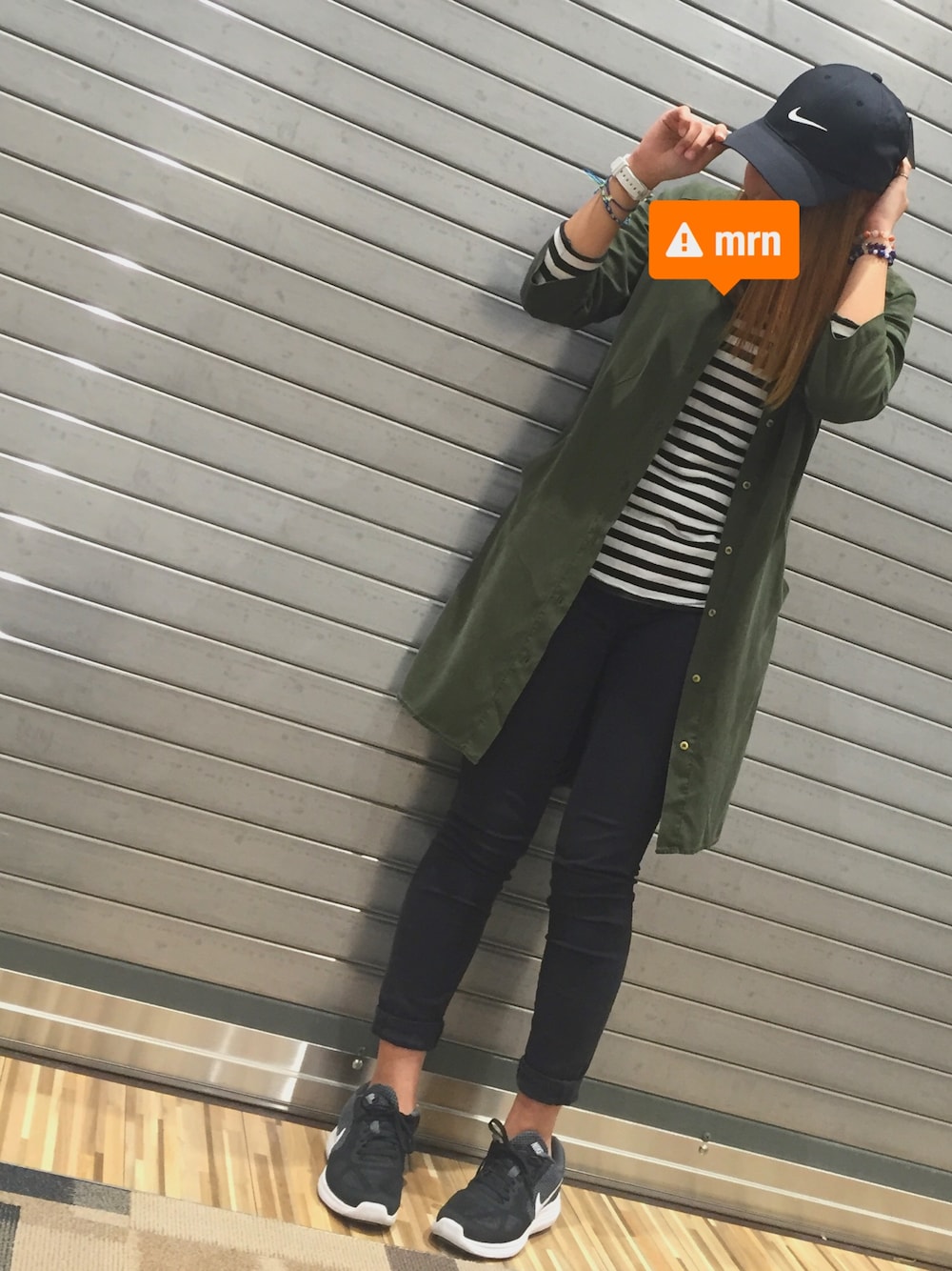 「スニーカー、NIKE、出勤コーデ、shappo、キャップ、春」｜「NIKEのアイテム（キャップ、ブラック系）」を使った、maririnさん（レディース・161cm）の春コーディネートの1枚目の写真