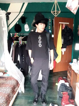 「TRAN泉（トラン）のアイテム」を使った、Room Boy Evanさん（メンズ・174cm）の春コーディネート