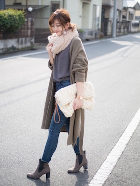 「UNIQLO（ユニクロ）のWOMEN ウルトラストレッチジーンズ（デニムパンツ）」を使った、プチプラのあやさん（レディース・167cm）の秋コーディネート