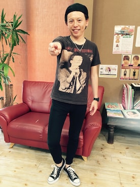 「アイテム（スニーカー、ブラック系）」を使った、マブさん（メンズ・168cm）の春コーディネート