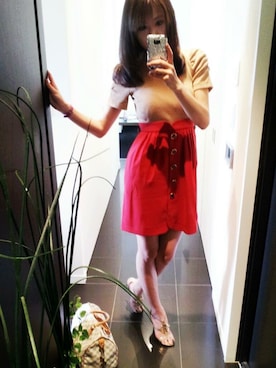 「アイテム（アナログ腕時計、ピンク系）」を使った、Amoさん（レディース・172cm）の秋コーディネート