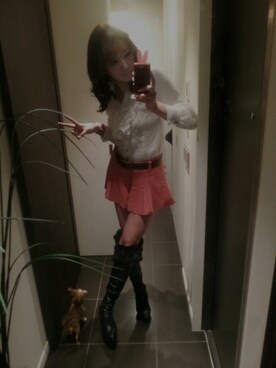 「アイテム（アナログ腕時計、ピンク系）」を使った、Amoさん（レディース・172cm）の秋コーディネート