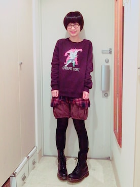 「atmos/atmos girls（アトモスアトモスガール）のDr.Martens 1490 10HOLE BOOTS [ドクターマーチン 1490 10ホール　ブーツ]（ブーツ）」を使った、ナオさん（レディース・162cm）の冬コーディネート