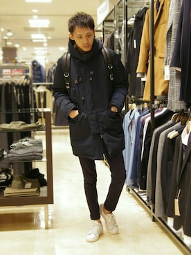 「KATHARINE HAMNETT LONDON （キャサリンハムネットロンドン）のアイテム（ダウンジャケット/コート）」を使った、KATOさん（メンズ・173cm）の冬コーディネート