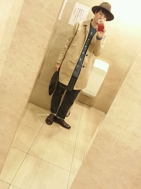 「デニムonデニム」｜「アイテム（ステンカラーコート）」を使った、tamaさん（メンズ・170cm）の春コーディネート