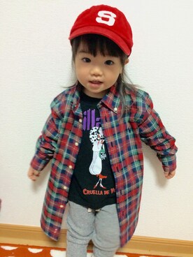 「STUSSY（ステューシー）のアイテム（ナイロンジャケット）」を使った、saraさん（キッズ・90cm）の春コーディネート