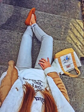 「ラフコーデ」｜「アイテム（ムートンコート）」を使った、satomiiiiさん（レディース・163cm）の春コーディネート