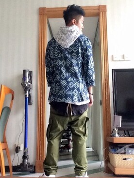 「CLOT（クロット）のアイテム（Tシャツ/カットソー）」を使った、Lucas Koさん（メンズ・175cm）の春コーディネート