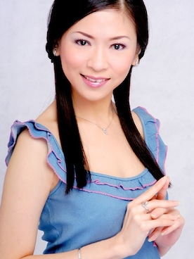 Cindy Po 傅麗玲さんのコーディネート
