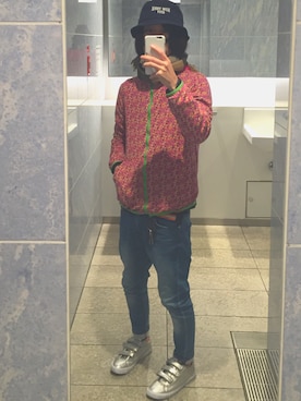 「Design Tshirts Store graniph（デザイン　ティーシャツ　ストア　グラニフ）のアイテム（ナイロンジャケット）」を使った、解放者さん（メンズ・168cm）の冬コーディネート