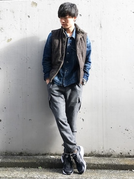 「AZUL by moussy（アズールバイマウジー）のアイテム（デニムジャケット）」を使った、kazさん（メンズ・173cm）の冬コーディネート